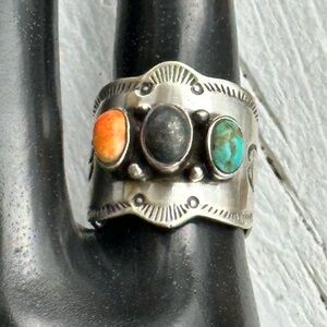 NATIVE AMERICAN made Sterling Ring with Orange, Black, and Turquoise Stones